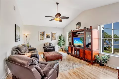 4393 Bittern Ct, Naples, FL 34119 photo 10