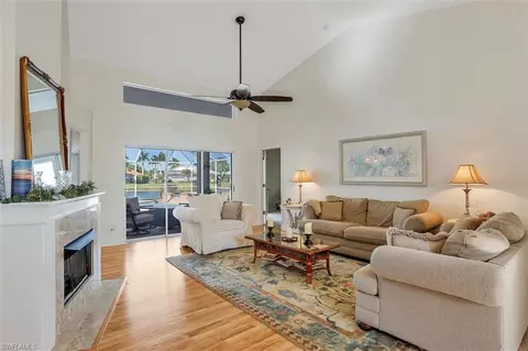 4393 Bittern Ct, Naples, FL 34119 photo 3