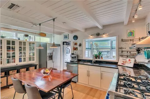 732 Myrtle Ter, Naples, FL 34103 photo 11