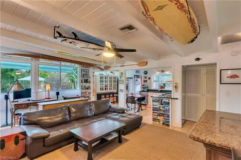 732 Myrtle Ter, Naples, FL 34103 photo 7