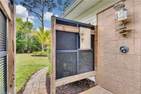 732 Myrtle Ter, Naples, FL 34103 photo 16