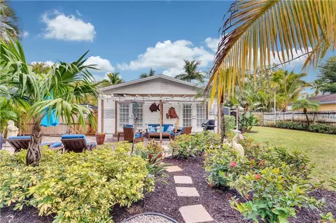 732 Myrtle Ter, Naples, FL 34103 photo 17