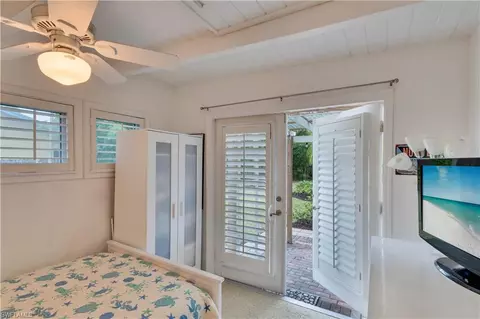 732 Myrtle Ter, Naples, FL 34103 photo 14