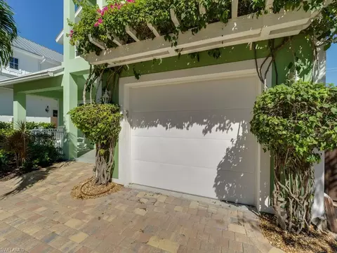 731 Myrtle Ter, Naples, FL 34103 photo 21