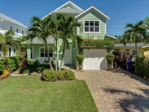 731 Myrtle Ter, Naples, FL 34103 photo 1
