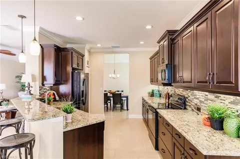 14571 Grapevine Dr, Naples, FL 34114 photo 4