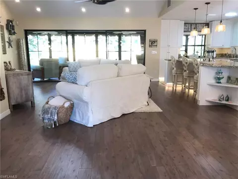 800 Reef Point Cir, Naples, FL 34108 photo 3