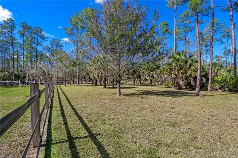 5525 Stable Way, Naples, FL 34114 photo 4