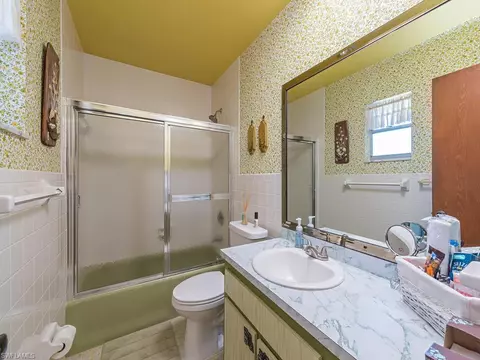 401 Lagoon Ave, Naples, FL 34108 photo 9