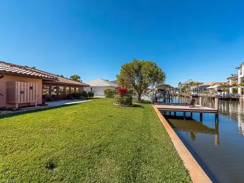 401 Lagoon Ave, Naples, FL 34108 photo 14