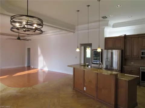 2135 Imperial Cir, Naples, FL 34110 photo 7