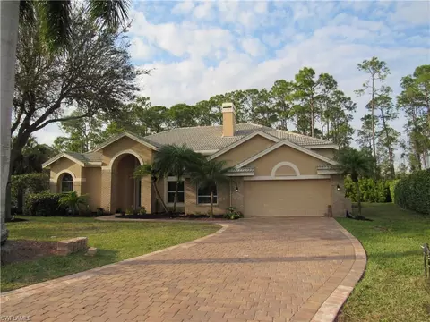 2135 Imperial Cir, Naples, FL 34110 photo 3