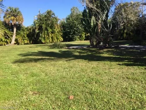 112 2nd St, Naples, FL 34113 photo 9