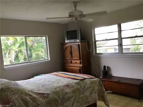 112 2nd St, Naples, FL 34113 photo 6