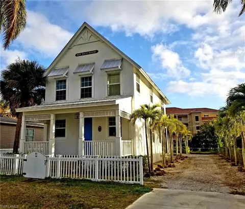 164 Jeepers Dr, Naples, FL 34112 photo 1