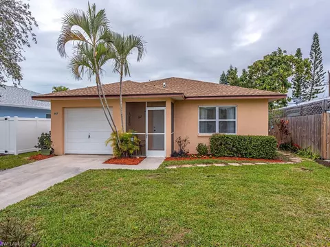 667 96th Ave N, Naples, FL 34108 photo 1