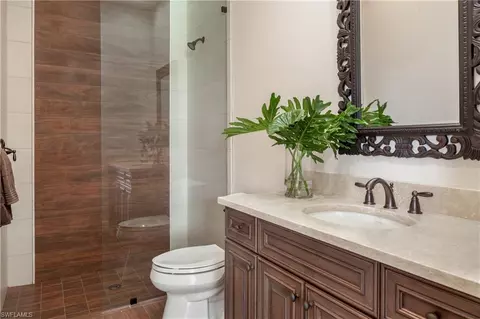 270 Stonegate Ct, Naples, FL 34119 photo 22