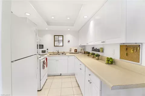 126 Harrison Rd #2, Naples, FL 34112 photo 9