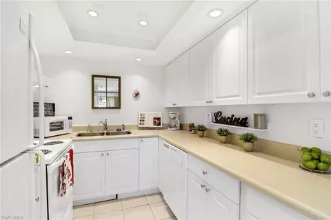 126 Harrison Rd #2, Naples, FL 34112 photo 10