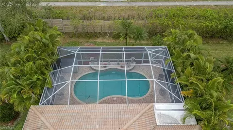 199 Glen Eagle Cir, Naples, FL 34104 photo 5