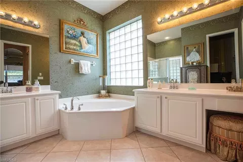199 Glen Eagle Cir, Naples, FL 34104 photo 19