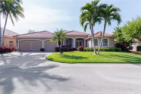 5873 Rolling Pines Dr, Naples, FL 34110 photo 2