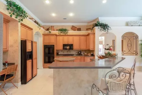 5873 Rolling Pines Dr, Naples, FL 34110 photo 9