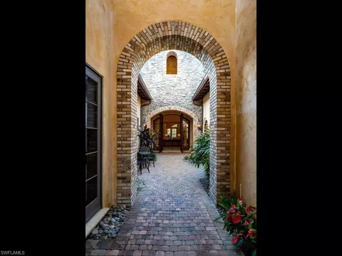 29140 Positano Ln, Naples, FL 34110 photo 2