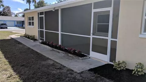 4604 Normandy Dr, Naples, FL 34112 photo 2