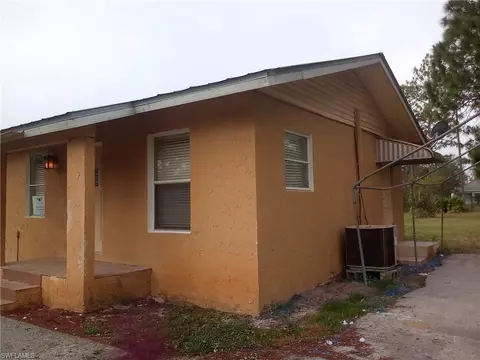 2291 Della Dr, Naples, FL 34117 photo 4