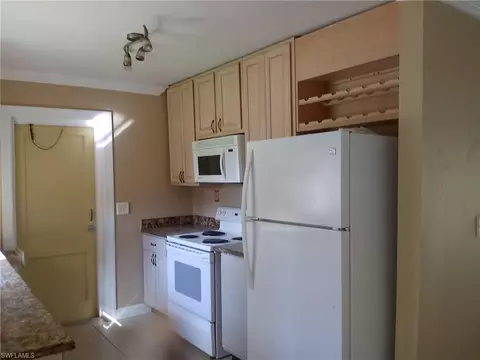 2291 Della Dr, Naples, FL 34117 photo 11