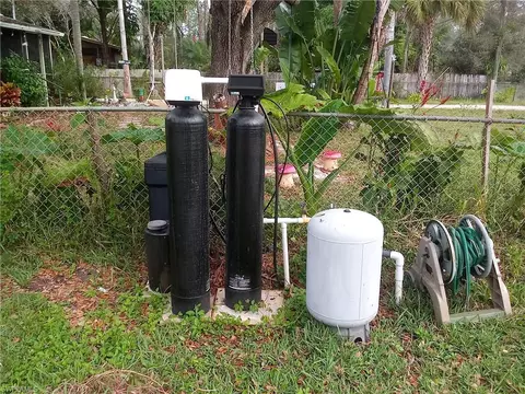 2291 Della Dr, Naples, FL 34117 photo 8
