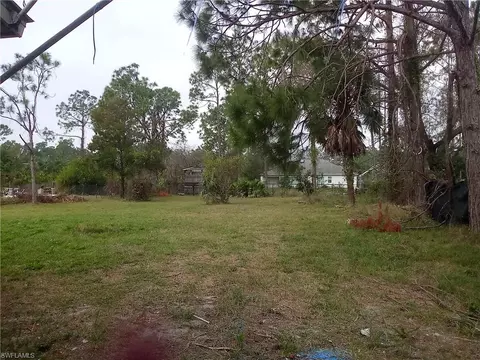 2291 Della Dr, Naples, FL 34117 photo 7