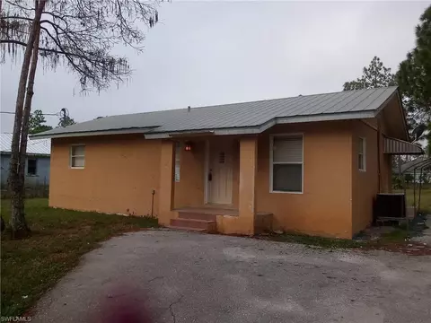 2291 Della Dr, Naples, FL 34117 photo 2