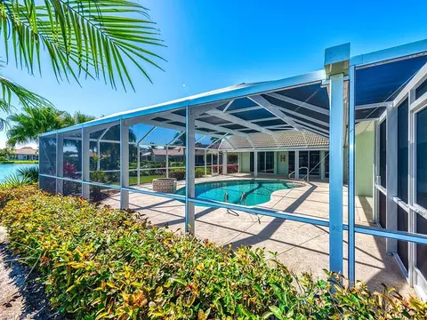 6762 Compton Ln N, Naples, FL 34104 photo 17