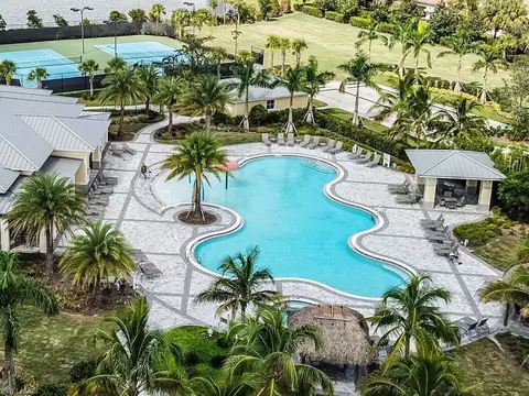 2382 Heydon Cir E, Naples, FL 34120 photo 4