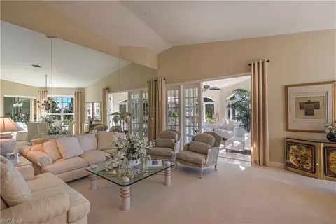 127 Colonade Cir, Naples, FL 34103 photo 2