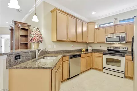 13229 Boccala Ln, Estero, FL 33928 photo 4
