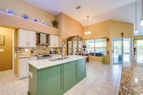6609 Bishopgate Ln, Naples, FL 34104 photo 11