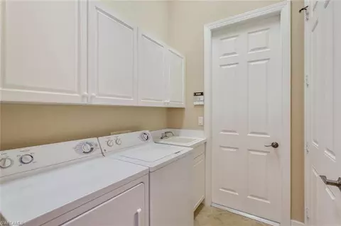 2905 Lone Pine Ln, Naples, FL 34119 photo 12