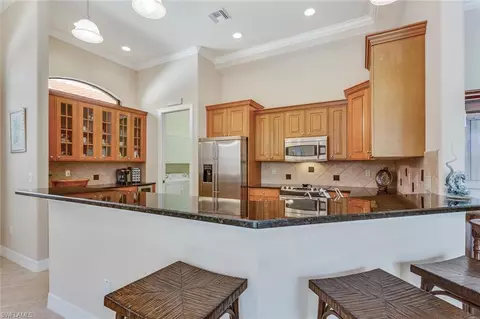2905 Lone Pine Ln, Naples, FL 34119 photo 9
