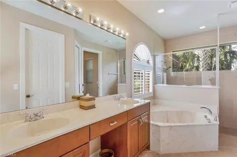 2905 Lone Pine Ln, Naples, FL 34119 photo 15