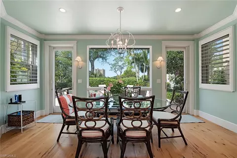 824 Rue Deville, Naples, FL 34108 photo 9