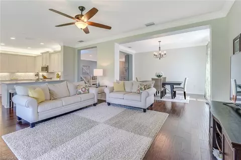 4159 Crescent Ct, Naples, FL 34119 photo 5