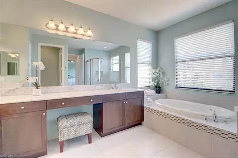 4159 Crescent Ct, Naples, FL 34119 photo 10