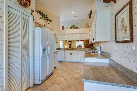 446 Countryside Dr, Naples, FL 34104 photo 12
