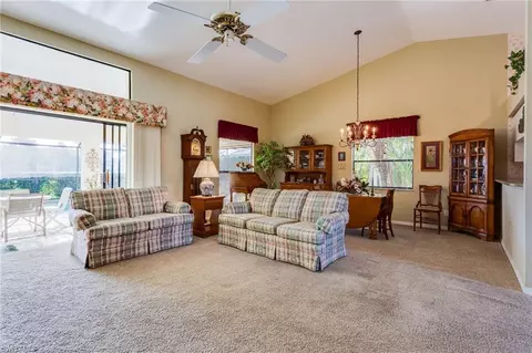 446 Countryside Dr, Naples, FL 34104 photo 4