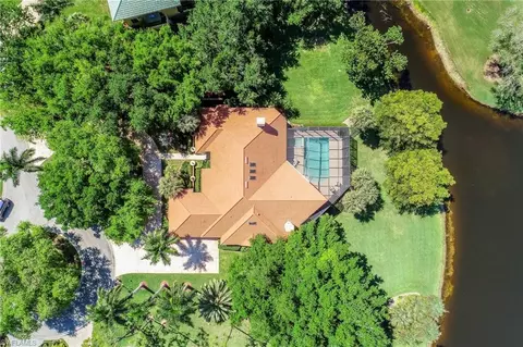 4602 Oak Leaf Dr, Naples, FL 34119 photo 2