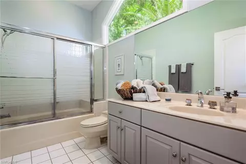 4602 Oak Leaf Dr, Naples, FL 34119 photo 22
