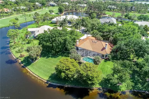 4602 Oak Leaf Dr, Naples, FL 34119 photo 4